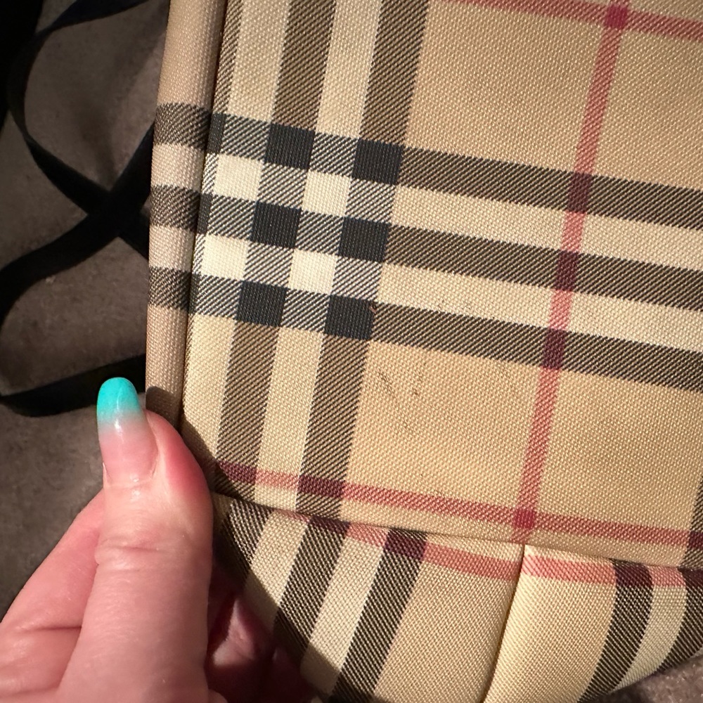 Vintage Burberry shoulder bag with zip closure - Picture 11 of 16